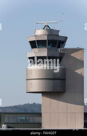 Luft Verkehr Kontrollturm des internationalen Flughafens Zürich (Zürich-Kloten, Schweiz). Stockfoto