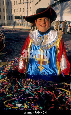 Karneval. Junge in Duque de Najera Avenue.Cádiz, Andalusien, Spanien Stockfoto