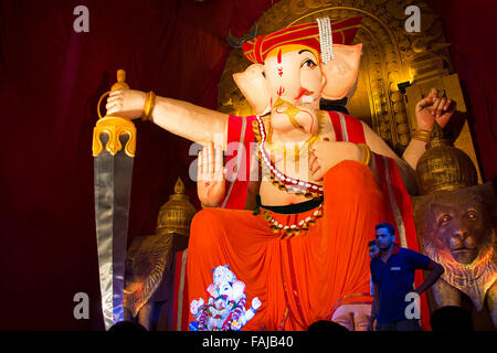 Lord Ganesha Ganesh Festival, Jai Malhar Thema, Pune, Indien Stockfoto