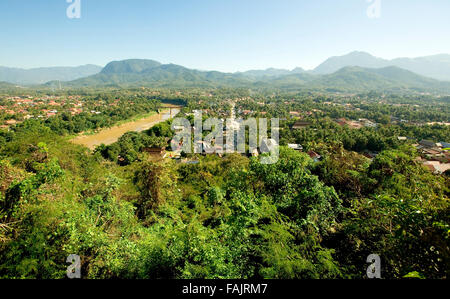 Blick über Luang Prabang und den Mekong/Nam Khan, Laos Stockfoto