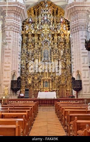 Hochaltar der Pfarrkirche von Santa Prisca y San Sebastían, kolonialen Barock, Taxco de Alarcón, Guerrero, Mexiko Stockfoto