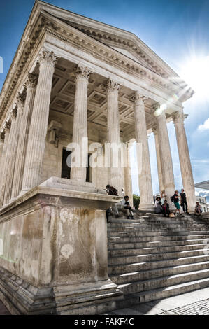 Römische Tempel Maison Carree in Stadt Nimes in Südfrankreich Stockfoto