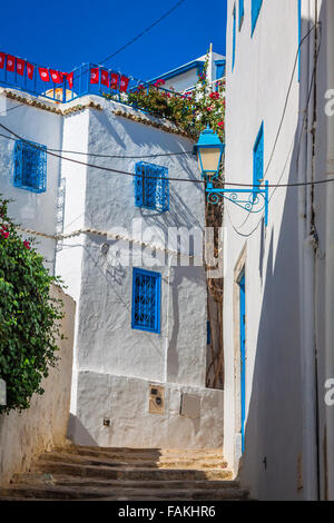 Straße in der Stadt von Sidi Bou Said, Tunesien Stockfoto