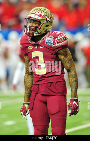 Atlanta Georgia, USA. 31. Dezember 2015. Florida State University DB Derwin James (#3) in Aktion während der Chick-Fil-A Peach Bowl-Spiel im Georgia Dome in Atlanta Georgia, USA. Houston Cougars gewannen das Spiel 38-24. Bill McGuire/CSM/Alamy Live-Nachrichten Stockfoto