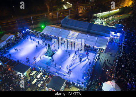 Luftaufnahme von Winter Wonderland in an Weihnachten in Cardiff, Südwales. Stockfoto