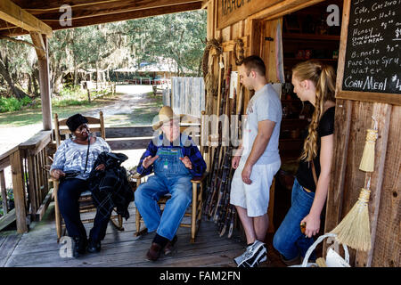 Gainesville Florida, Dudley Farm State Park, Homestead and Living History Museum, Grundstück, Senioren, alte Bürger, Rentner, Rentner, Rentner Stockfoto