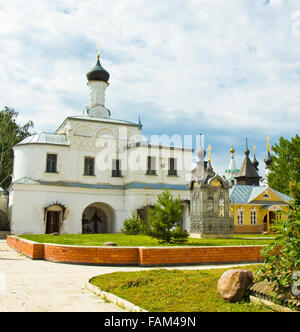 Eingang Kirche Sankt Stephan in Verkündigung orthodoxe Kloster in der Stadt Murom, Russland. Stockfoto