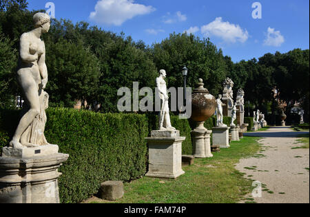 Giardino Piazzale Scipione Borghese, ein schöner Garten vom Park der Villa Borghese in Rom Stockfoto