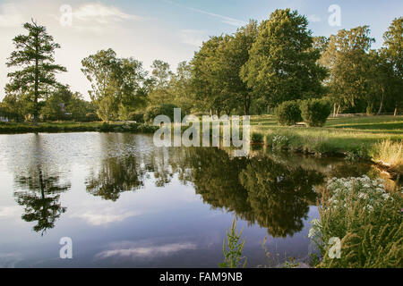Bild der Landschaft Park mit Teich-Gebiet. Stockfoto