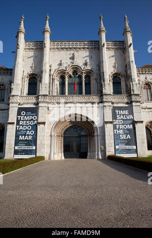 Eingang zum nationalen archäologischen Museum (Museu Nacional de Arqueologia) in Belem, Lissabon, Portugal Stockfoto