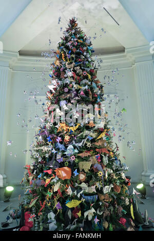 Einzigartige Origami Weihnachtsbaum im American Museum of Natural History, New York Stockfoto