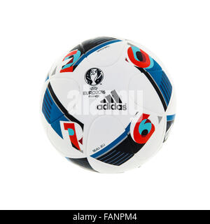 Adidas BEAU JEU offiziellen Spielball für das UEFA EURO 2016-Fußballturnier in Frankreich Stockfoto