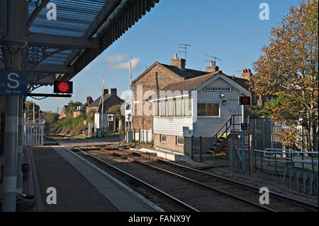 Saxmundham Bahnhof und Stellwerks-auf der East Suffolk-Linie, Suffolk, UK Stockfoto