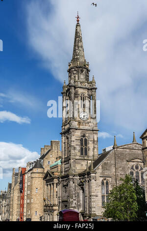 Die Tron Kirk ist eine ehemalige wichtigsten Pfarrkirche in Edinburgh, Schottland. Es ist eine bekannte Sehenswürdigkeit auf der Royal Mile. Es war Stockfoto