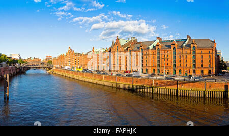 Panoramablick auf '' Stadt von Lagerhallen Bezirk (Speicherstadt) in Hamburg, Deutschland Stockfoto