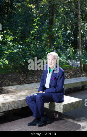 Charles Alexander Jencks, amerikanische Architektur-Theoretiker und Kritiker, Landschaftsarchitekten und Designer. Stockfoto