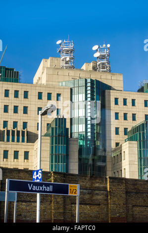 Vauxhall MI5 Gebäude Stockfoto