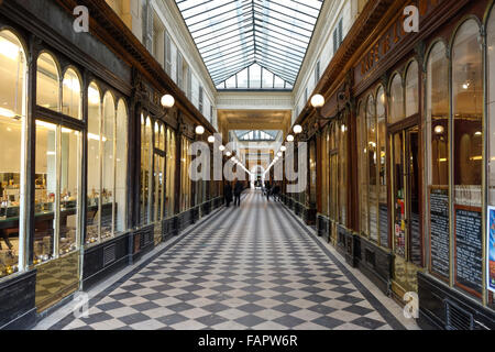 Überdachte Passage Galerie Véro-Dodat in der Nähe von Palais Royal, Galerie, Paris, Frankreich. Stockfoto