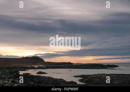 Der Blick über Briaghlann mit den Sonnenuntergang im Hintergrund, Ardnamurchan, Schottland Stockfoto