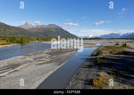 Matanuska River, alte Glenn Highway Nr. 1 Richtung Süden in Richtung Anchorage. Stockfoto