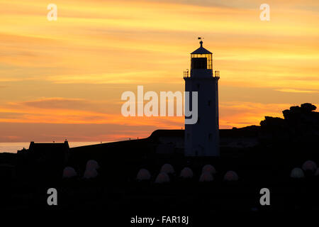 Sonnenuntergang am Godrevy in Cornwall, England, Vereinigtes Königreich Stockfoto