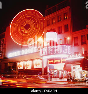 Moulin Rouge in der Nacht, Montmartre, Paris, Frankreich Stockfoto