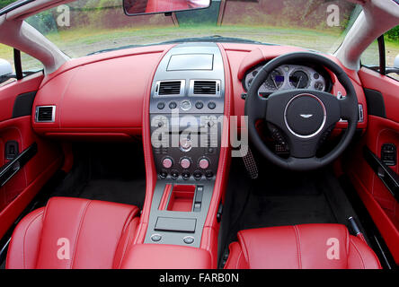 2007 Aston Martin Vantage super Cabrio rot Lederausstattung Stockfoto