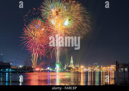 Wat Arun unter Silvester Feier-Zeit, Thailand Stockfoto