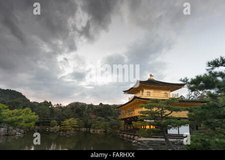Kinkaku-Ji, Tempel des goldenen Pavillons, Kyoto, Japan Stockfoto