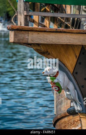 Greyhound-Figur des Replikatschiffs Matthew, Bristol Harbour, England Stockfoto