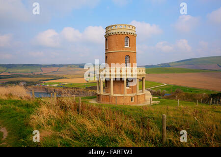 Clavell Tower mit Blick auf Kimmeridge Bucht in der Nähe von Lulworth Cove auf Dorset Küste England uk Stockfoto