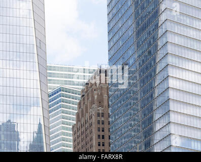 Vier Türme in lower Manhattan: One World Trade Center (2014) von SOM; Goldman-Sachs-Hauptquartier (2010) von Pei Cobb Stockfoto