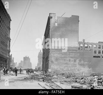 Market Street, östlich von 5., nach Erdbeben von San Francisco, Kalifornien, USA, ca. 1906 Stockfoto