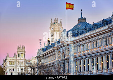 Detail der Fassade der Banco de España und dem Rathaus am Cibeles-Platz. Madrid. Spanien Stockfoto