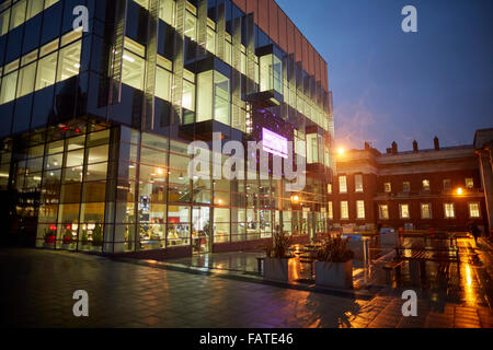 Alan Gilbert Learning Commons Bibliothek Universität Manchester außen State-Of-The-Art-Studie und Lernzentrum in der hea Stockfoto