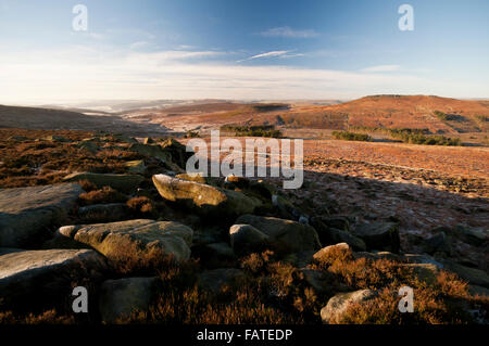 Die Aussicht vom Burbage Felsen, Blick in die Richtung des Carl Walk und Higger Tor im Peak District National Park West Stockfoto