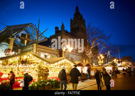 Chester Stadtzentrum deutschen Stil Weihnachtsmarkt Märkte 2015 Basar Hersteller Händler Händler unabhängigen Läden Käufer Verkäufer s Stockfoto