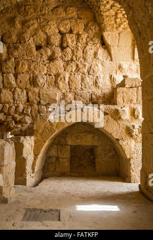 Die inneren Hallen der historischen Ajlun Burg im Haschemitischen Königreich Jordanien Nahost. Stockfoto