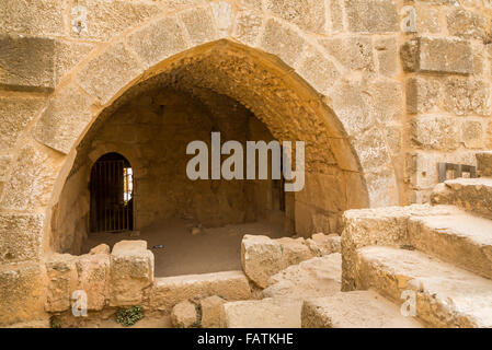 Die inneren Hallen der historischen Ajlun Burg im Haschemitischen Königreich Jordanien Nahost. Stockfoto