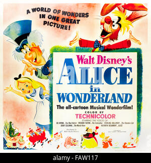 Walt Disneys "Alice im Wunderland" (1951) Plakat. Foto von restaurierten, Leinen unterstützt uns sechs Blatt Originalplakat. Stockfoto