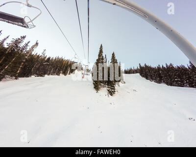 Ski Alpin im Skigebiet Loveland Basin in Colorado. Stockfoto