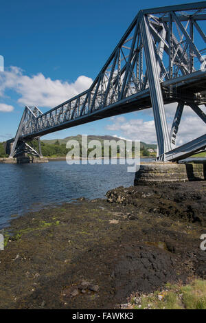 Die Connel-Brücke überspannt die schmalste Stelle der Loch Etive in Argyll an der Westküste von Schottland. Stockfoto