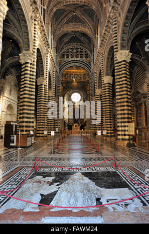 Italien, Toskana, Siena, Innere der Kathedrale Stockfoto