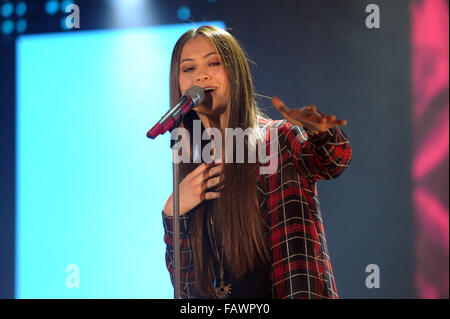 Jasmin Thompson am Sanremo Giovani 2015 im Ariston Theater Featuring durchführen: Jasmine Thompson erklingt am Sanremo Giovani 2015 in der Ariston Theater wo: Sanremo, Italien: 28. November 2015 Stockfoto