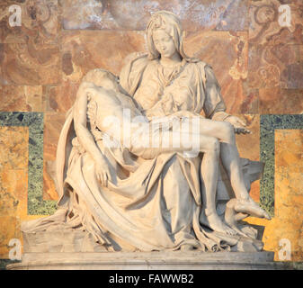 Die Pieta in St. Peter Dom, Italien Stockfoto