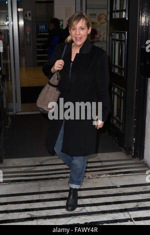 Mel Giedroyc Ankunft im BBC Radio 2 Studios Featuring: Mel Giedroyc Where: London, Vereinigtes Königreich bei: 27. November 2015 Stockfoto