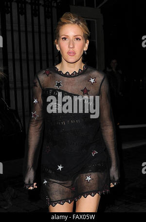 Ellie Goulding auf eine Nacht, verlassen Palisander London nach ihrem Auftritt auf TFI Freitag früh am Abend.  Mitwirkende: Ellie Goulding wo: London, Vereinigtes Königreich bei: 27. November 2015 Stockfoto