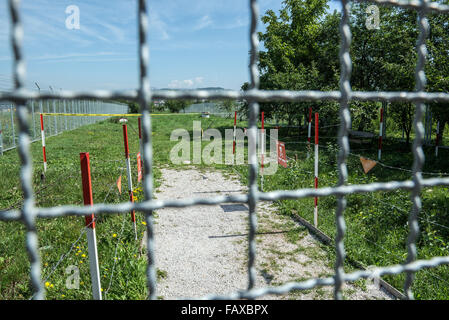 Minenfeld neben unterirdischen Tunnel von Sarajevo Baujahr 1993 während der Belagerung von Sarajevo, Stadt mit bosnischen gehaltenen Territorium zu verknüpfen Stockfoto