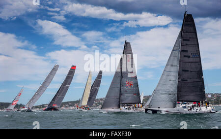 Rolex Sydney Hobart Yacht Race, 2015, Sydney Harbour, Australien, Samstag, 26. Dezember 2015. Stockfoto