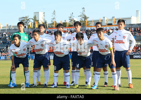 Kanagawa, Japan. 5. Januar 2016. Kokugakuin Kugayama Team Gruppe Line-up Fußball /Soccer: 94. alle Japan High School Fußball Turnier Viertelfinal-match zwischen Kokugakuin Kugayama 1-0 Maebashi Ikuei im NHK Spring Mitsuzawa Fußballstadion in Kanagawa, Japan. Bildnachweis: Yohei Osada/AFLO SPORT/Alamy Live-Nachrichten Stockfoto